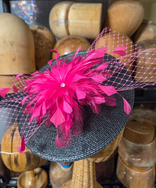 Madeleine Sculpted Mat Fascinator